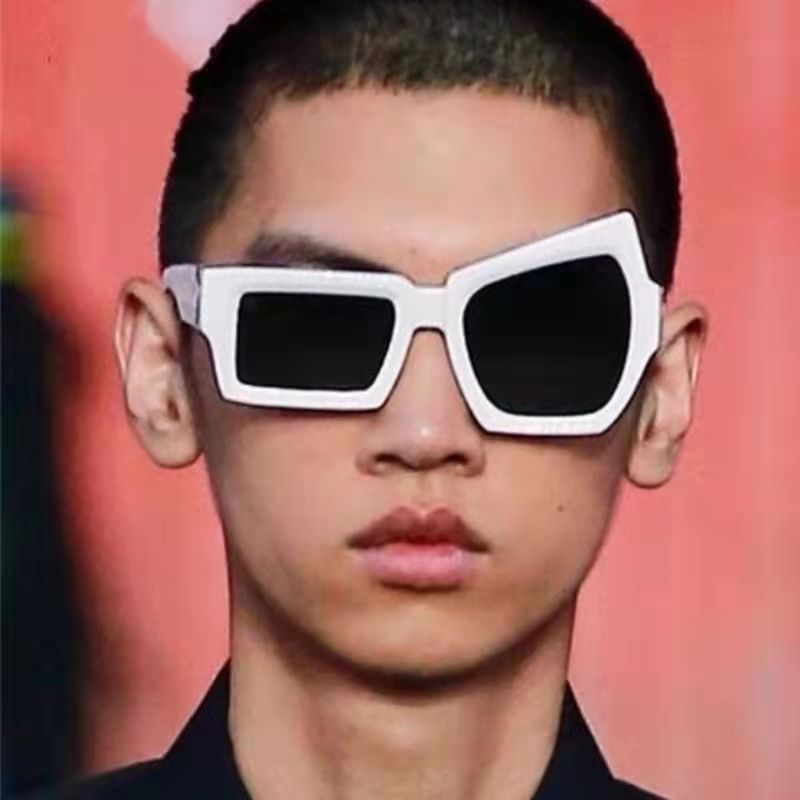 Photography Street - New Vintage Man Irregular Sunglasses Women