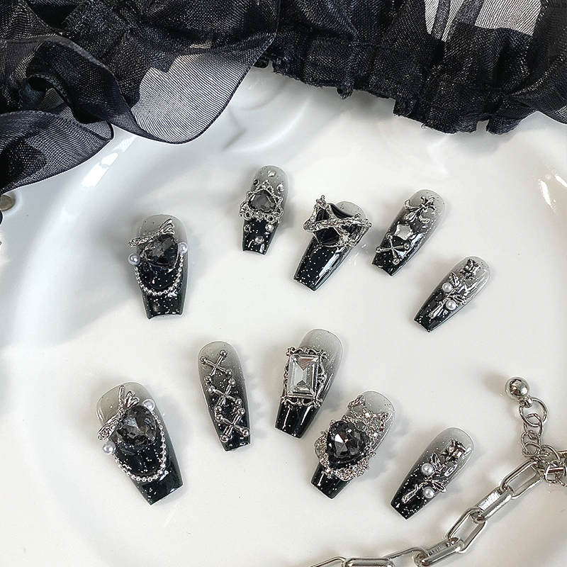 10 pieces of handmade coffin s – Photography Night recenzja i cena